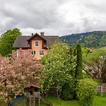 Aurikel Apartment *