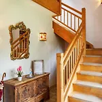 Aurikel Apartment